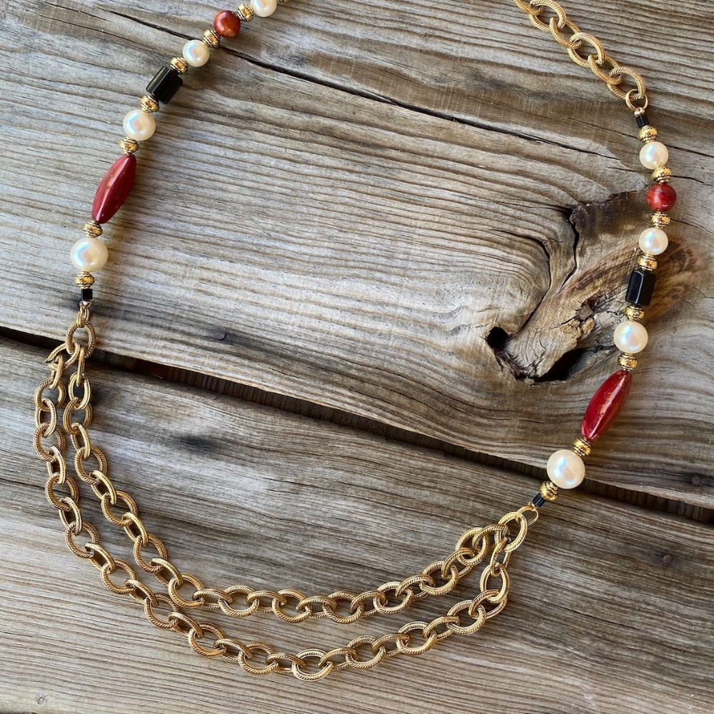 VTG 1980s Gold Chain Belt w Jewels + Pearls Adjustable Up to 30 Inches